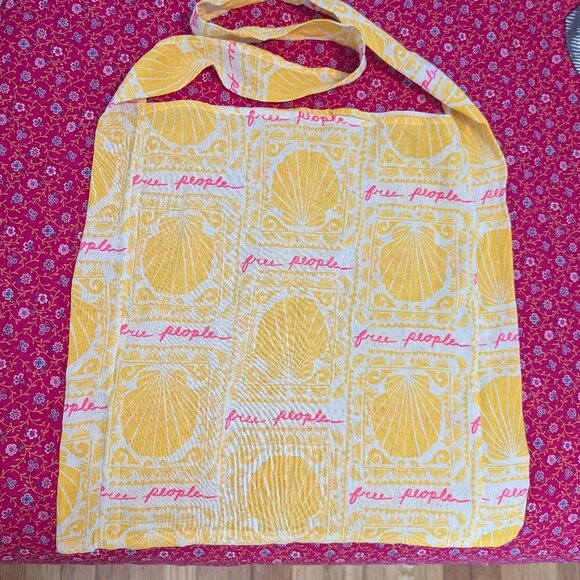 Free People Tote Shoulder Bag Boho Seashell Yellow Pink Stretch Purse Beach - Picture 2 of 3